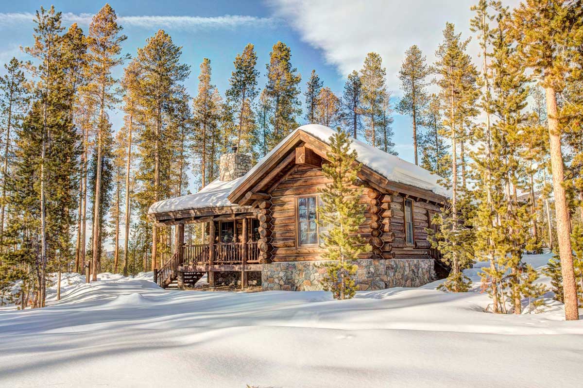 Private cabin, one of the lodgin options at Devil's Thumb Ranch